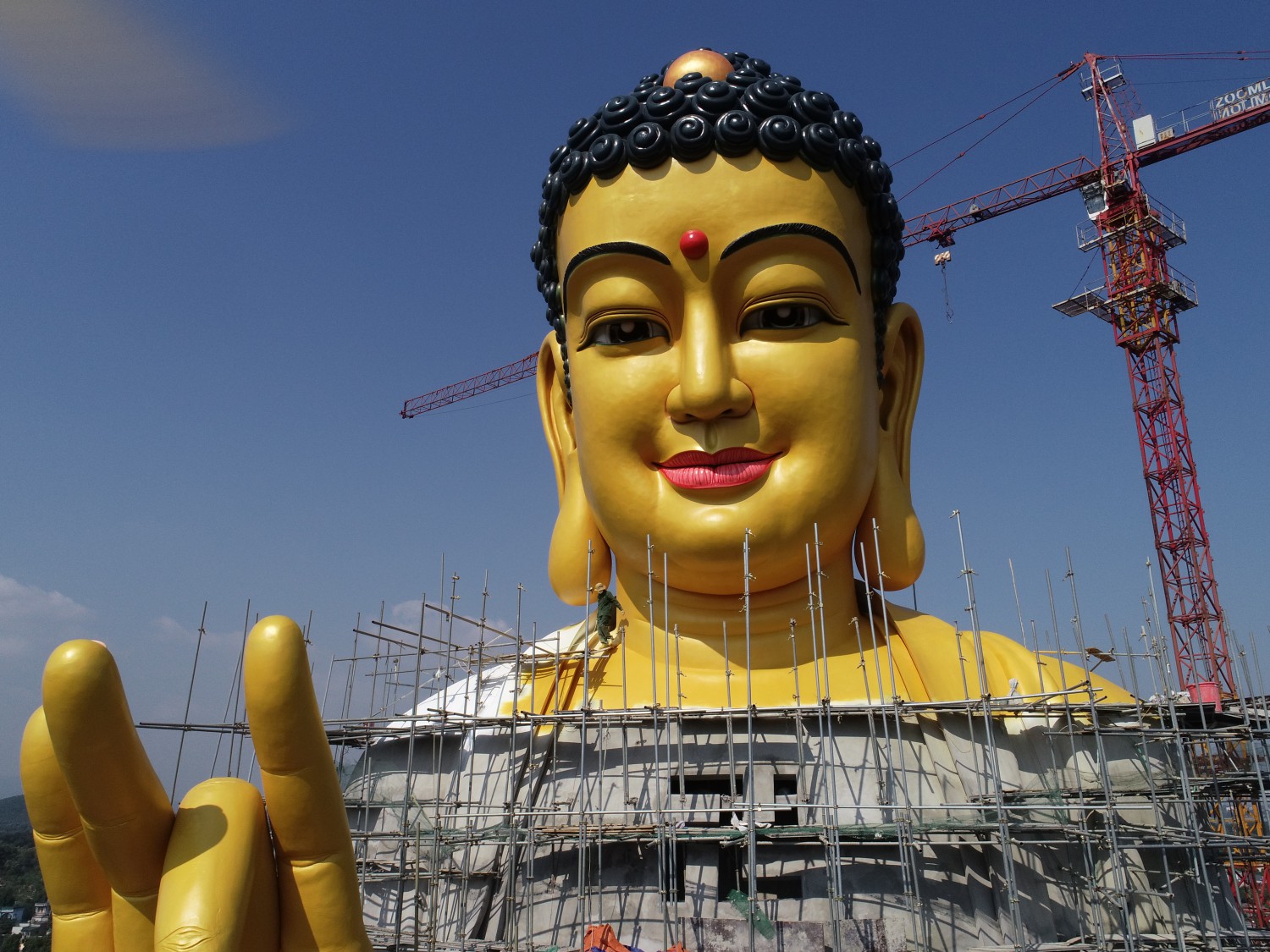 Chùa Khai Nguyên, Ấm lòng những ngày đông khi ngắm nhìn Tượng Phật A Di Đà vì Hòa Bình Thế Giới đang dần hoàn thiện từng ngày