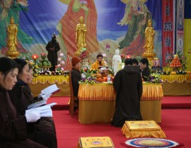 Anh-Phap-Hoi-Trung-Phong-Tam-Thoi-He-Niem-Chua-Tan-Vien-12-10-2011-IMG-0523.jpg