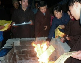 Anh-Hoa-So-Phap-Hoi-Trung-Phong-Tam-Thoi-He-Niem-Chua-Tan-Vien-12-10-2011-P1000095.jpg